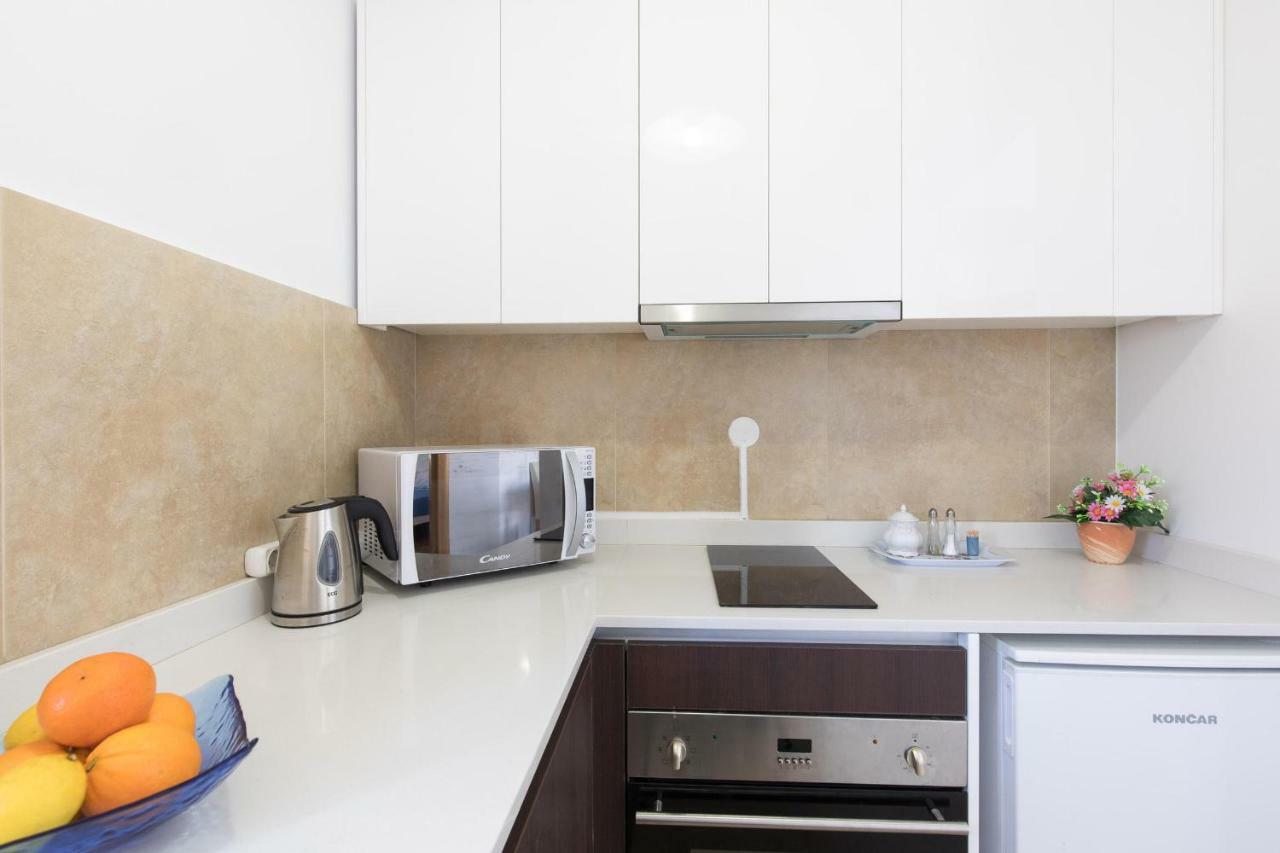 מאלינסקה Apartments Nino מראה חיצוני תמונה